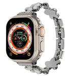 Cinturino per orologio a catena in lega di zinco con fiore a 5 petali, For Apple Watch SE 2023 44mm, For Apple Watch SE 2023 40mm, For Apple Watch Ultra 2 49mm