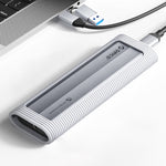 Custodia SSD M.2 NVMe 10 Gbps con cavo Type-C e USB-A