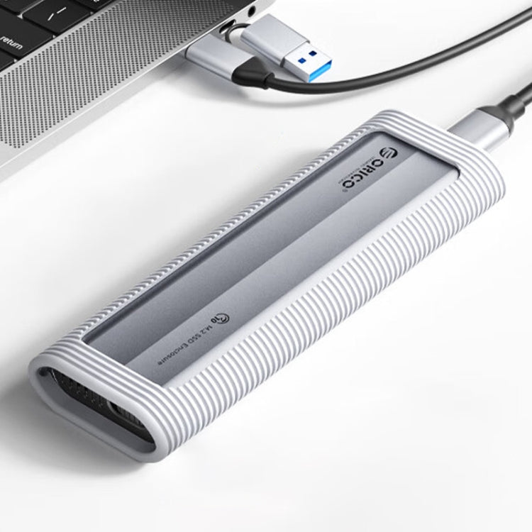 Custodia SSD M.2 NVMe 10 Gbps con cavo Type-C e USB-A