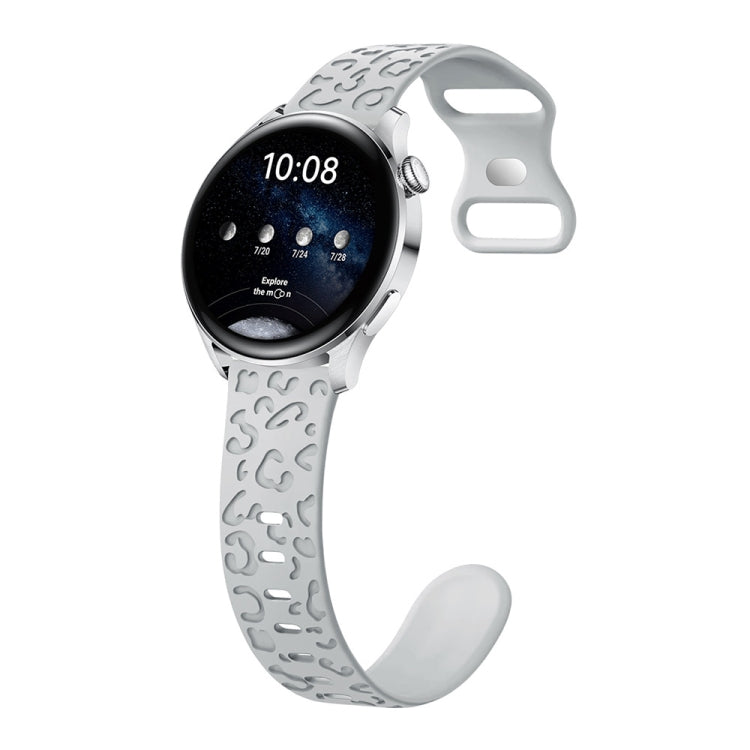 Cinturino per orologio in silicone con fibbia a forma di farfalla con stampa leopardata concava, 22mm