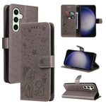 Custodia per cellulare in pelle con motivo gatto e ape in rilievo, For Galaxy S26 5G, For Galaxy S25 FE 5G, For Galaxy S25 / S24 5G, For Galaxy S25+ / S24+ 5G