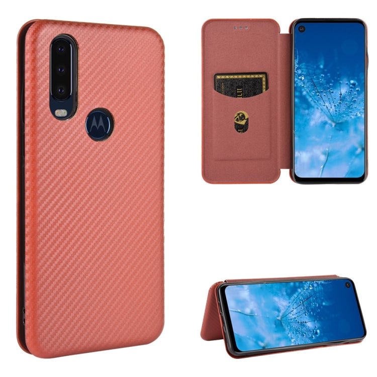 Struttura in fibra di carbonio Flip orizzontale magnetico TPU + PC + Custodia in pelle PU con corda e slot per schede, For Motorola Moto P40 Power / One Action, For Motorola Moto One Macro / G8 Play
