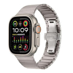 Cinturino per orologio in lega di titanio con chiusura a farfalla e una perlina, For Apple Watch 46mm / 49mm / 45mm / 44mm
