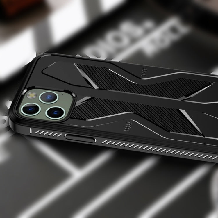 Custodia TPU antiurto Butterfly Shadow per iPhone 12
