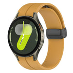 Cinturino per orologio xDfind Fold con fibbia magnetica nera in silicone, For Samsung Galaxy Watch7 / FE / 6 / 5 / 4, For Samsung Galaxy Watch6 / Watch6 Classic, For Samsung Galaxy Watch5 / Watch5 Pro, For Samsung Galaxy Watch4 / Watch4 Classic        ...