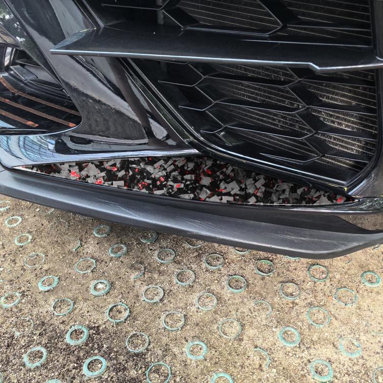 Set di 2 adesivi decorativi laterali per paraurti anteriore auto in fibra di carbonio con lamina dorata forgiata per Chevrolet Corvette C8 2020-, lato guidatore sinistro e destro., Front Bumper Sides