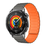 Cinturino per orologio magnetico in silicone con tre perline, 18mm