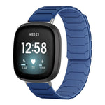 Cinturino per orologio magnetico in silicone xDfind, For Fitbit Versa 4 / 3 / Sense 2 / Sense