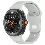 Cinturino per orologio in silicone xDfind con fibbia a borchie argentate e punti rotondi, For Samsung Galaxy Watch Ultra/Ultra 2025, For Samsung Galaxy Watch8 / 8 Classic