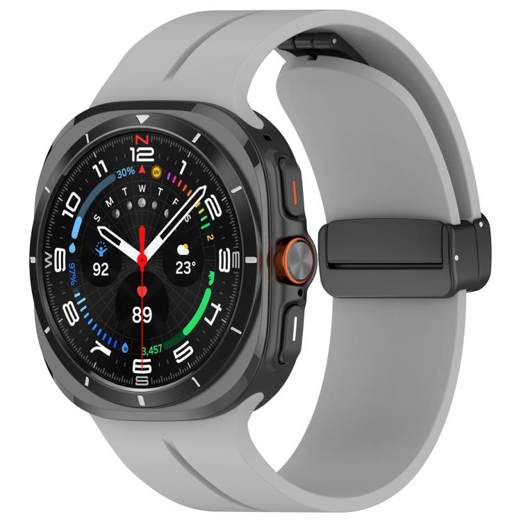 Cinturino per orologio in silicone nero con fibbia pieghevole e scanalatura piatta xDfind, For Samsung Galaxy Watch Ultra / Ultra 2025, For Samsung Galaxy Watch8 / 8 Classic, For Samsung Galaxy Watch 7 / 6 / 5 / FE