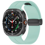 Cinturino per orologio in silicone nero con fibbia pieghevole e scanalatura piatta xDfind, For Samsung Galaxy Watch Ultra / Ultra 2025, For Samsung Galaxy Watch8 / 8 Classic, For Samsung Galaxy Watch 7 / 6 / 5 / FE