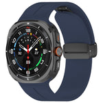 Cinturino per orologio in silicone nero con fibbia pieghevole e scanalatura piatta xDfind, For Samsung Galaxy Watch Ultra / Ultra 2025, For Samsung Galaxy Watch8 / 8 Classic, For Samsung Galaxy Watch 7 / 6 / 5 / FE