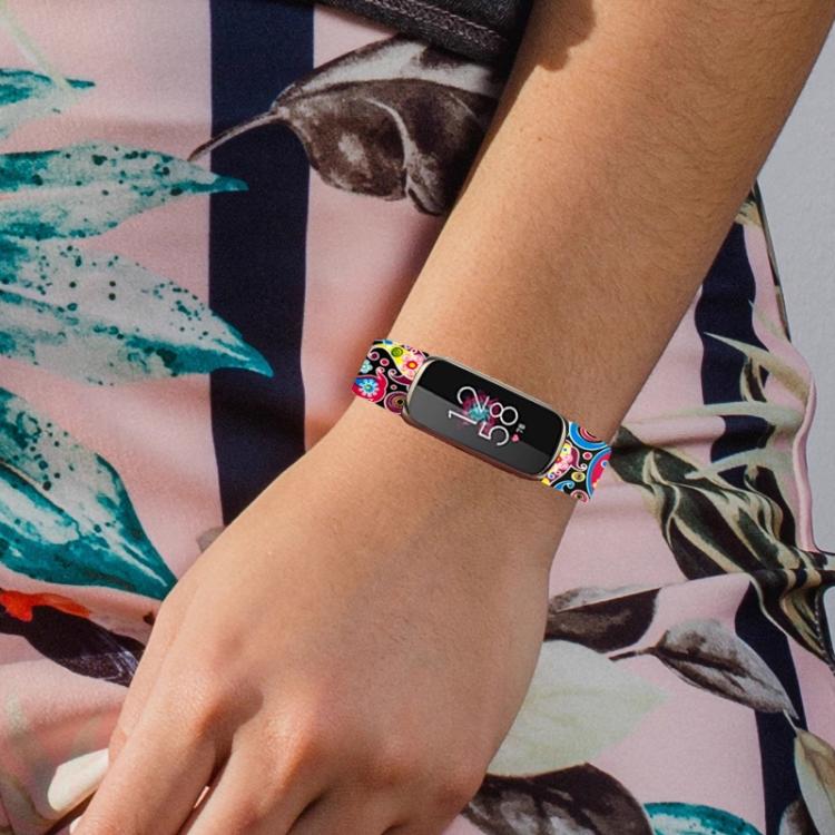 Cinturino per orologio in silicone con fibbia argentata xDfind per Fitbit Luxe, S, L