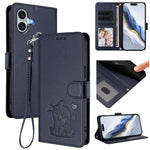 Custodia per telefono in pelle con ciondolo a forma di gatto e cuore in rilievo, completa di cinturino da polso., For iPhone 16 Pro, For iPhone 16 Plus