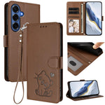Custodia per telefono in pelle con ciondolo a forma di gatto e cuore in rilievo, completa di cinturino da polso., For Galaxy S26 FE 5G, For Samsung Galaxy S26+ 5G