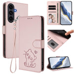 Custodia per telefono in pelle con ciondolo a forma di gatto e cuore in rilievo, completa di cinturino da polso., For Galaxy S26 FE 5G, For Samsung Galaxy S26+ 5G