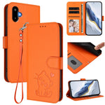 Custodia per telefono in pelle con ciondolo a forma di gatto e cuore in rilievo, completa di cinturino da polso., For Samsung Galaxy M16 5G / F16 5G, For Samsung Galaxy M06 5G / F06 5G