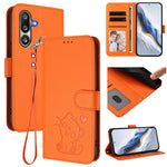 Custodia per telefono in pelle con ciondolo a forma di gatto e cuore in rilievo, completa di cinturino da polso., For Samsung Galaxy M36 5G, For Samsung Galaxy M56 5G