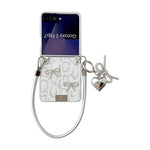 Custodia per telefono con texture a squame e motivo a fiocco, con cinturino da polso e targhetta., For Samsung Galaxy Z Flip6/7 FE, For Samsung Galaxy Z Fold7 5G, For Samsung Galaxy Z Flip7 5G, For Samsung Galaxy Z Fold6, For Samsung Galaxy Z Fold5    ...