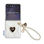 Custodia per telefono con cinturino da polso e texture a forma di cuore 3D effetto giacca imbottita., For Samsung Galaxy Z Flip6/7 FE, For Samsung Galaxy Z Fold7 5G, For Samsung Galaxy Z Flip7 5G, For Samsung Galaxy Z Flip5