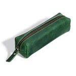 Astuccio portapenne in pelle Crazy Horse con cerniera, ideale per cancelleria e archiviazione.