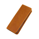 Astuccio portapenne vintage quadrato in vera pelle con cerniera.