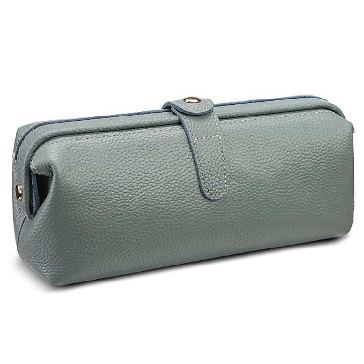 Comoda custodia in vera pelle lavabile per riporre gli strumenti per il trucco.
