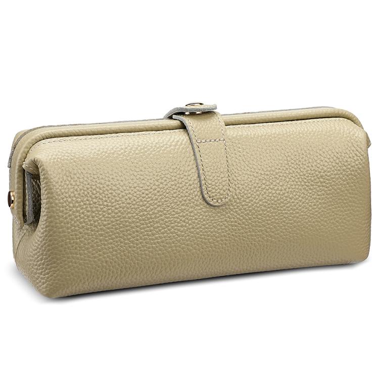 Comoda custodia in vera pelle lavabile per riporre gli strumenti per il trucco.
