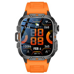 Smartwatch QX12 da 1,96 pollici con display IPS, certificazione IP68, ideale per sport all'aria aperta e dotato di torcia.
