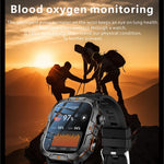 Smartwatch QX12 da 1,96 pollici con display IPS, certificazione IP68, ideale per sport all'aria aperta e dotato di torcia.
