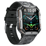Smartwatch MT62 con display IPS da 2,01 pollici, batteria da 1000 mAh e torcia, ideale per avventure all'aria aperta.