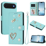 ZS01 Custodia per telefono a doppio strato in ecopelle vegana con motivo floreale a cuori e cinturino da polso, For iPhone 17, For iPhone Air, For iPhone 16 Pro Max