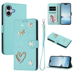 ZS01 Custodia per telefono a doppio strato in ecopelle vegana con motivo floreale a cuori e cinturino da polso, For iPhone 16 Pro, For iPhone 16 Plus, For iPhone 16