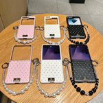 Custodia per telefono con clip laterale e bracciale, stile targhetta con motivo a rombi e chiusura a clip laterale., For Samsung Galaxy Z Flip6 5G / Flip7 FE, For Samsung Galaxy Z Flip7 5G, For Samsung Galaxy Z Flip5 5G