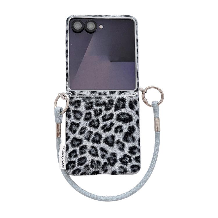 Custodia per telefono con stampa leopardata argentata e chiusura laterale, con cinturino da polso fai-da-te., For Samsung Galaxy Z Flip6 5G / Flip7 FE, For Samsung Galaxy Z Flip7 5G, For Samsung Galaxy Z Flip5 5G