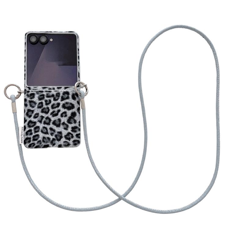 Custodia per telefono con stampa leopardata argentata, chiusura laterale e cinturino da polso fai-da-te., For Samsung Galaxy Z Flip6 5G / Flip7 FE, For Samsung Galaxy Z Flip7 5G, For Samsung Galaxy Z Flip5 5G