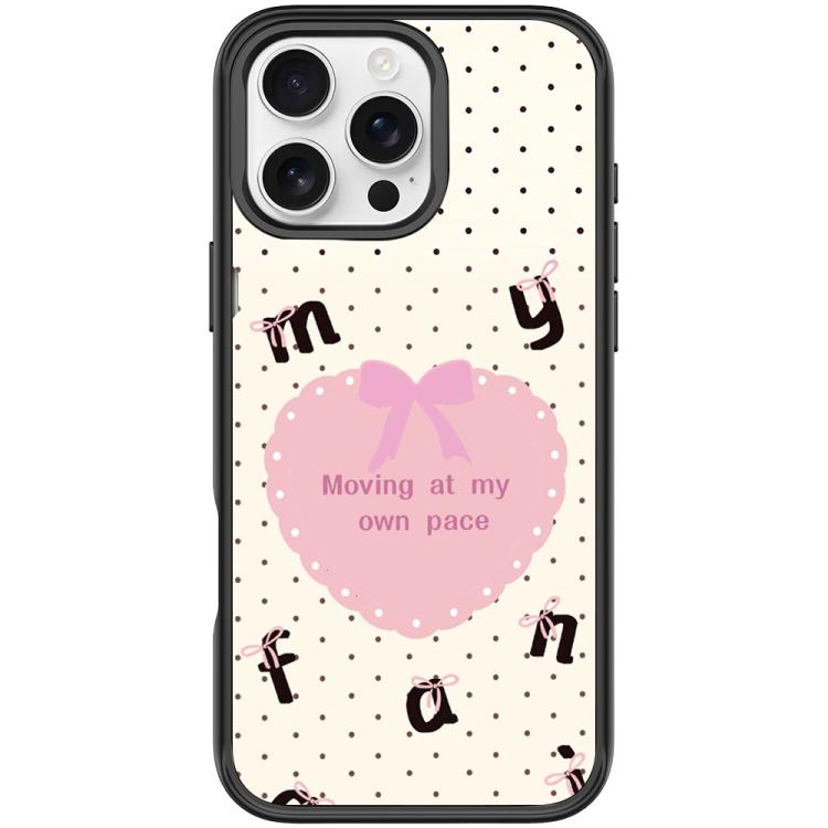 Custodia magnetica con motivo cuori per iPhone 16