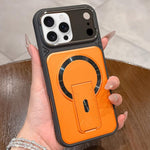 Cover antiurto con copriobiettivo per iPhone 15 e 16