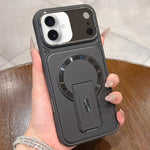 Cover antiurto con copriobiettivo e supporto per iPhone