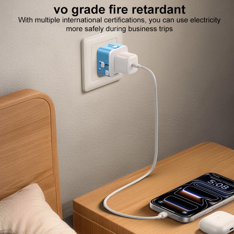 Adattatore da viaggio universale MOMAX UA37 mini