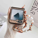 Custodia per telefono antiurto con chiusura magnetica a doppio asse in ecopelle vegana e cinturino da polso., For Galaxy Z Flip6 / 7 FE, For Galaxy Z Flip7 5G, For Galaxy Z Flip5