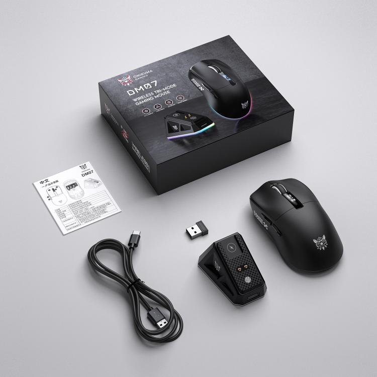 Mouse ONIKUMA DM07 da 24000 DPI, 2,4 GHz, wireless e cablato, con base di ricarica magnetica RGB.