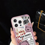 Custodia per telefono ibrida in PC e TPU con motivo orsetto di giornale e glitter IMD., For iPhone 16 Pro, For iPhone 16 Plus, For iPhone 16, For iPhone 15 Pro Max, For iPhone 15 Pro, For iPhone 15 Plus