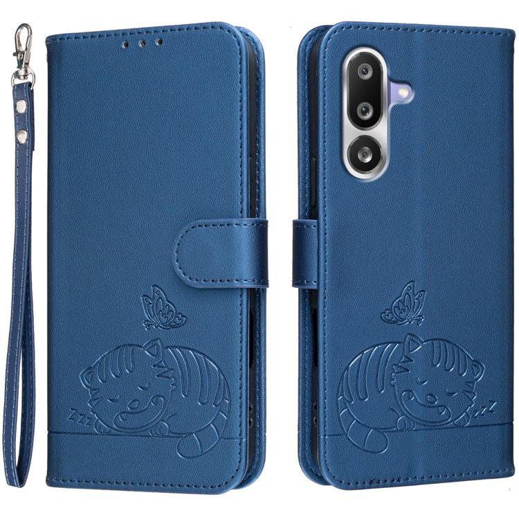 Custodia per telefono in ecopelle con cinturino e stampa a rilievo di gatto e farfalla, con protezione RFID., For Galaxy M36 5G, For Galaxy M56 5G, For Galaxy F16 5G