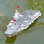JJR/C S27 Portaerei giocattolo telecomandata con cannone ad acqua