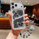 Custodia per telefono in acrilico con perle, doppia farfalla e strass, realizzata a mano, con catenina da polso., For iPhone 17 Pro Max, For iPhone 17 Pro, For iPhone 17, For iPhone 16 Pro Max
