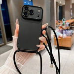 Ampia finestra per la fotocamera, fori integrati per il cordino, custodia per telefono con tracolla sottile, For iPhone 17e / 16e, For iPhone 17 Pro Max, For iPhone 17 Pro
