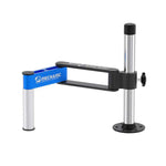 Supporto per microscopio MECHANIC M6+ con braccio oscillante smorzato e rotazione a 360°.