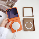 Custodia per telefono in PC con doppio magnete centrale Skin Feel Central Axis, For Galaxy Z Flip8 5G