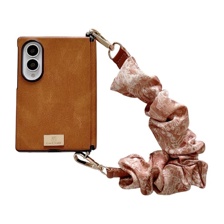 Custodia per telefono con targhetta e nome, motivo Crazy Horse, con fibbia laterale e asse magnetico, e catena in tessuto fai da te., For Galaxy Z Fold8 5G